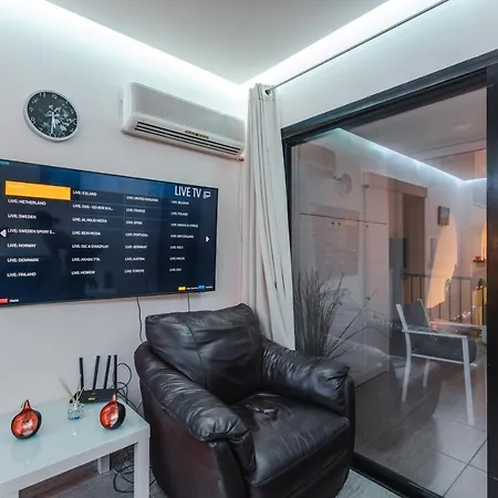 Alexis - Modern 2-bedroom With Swimming Pool Paphos